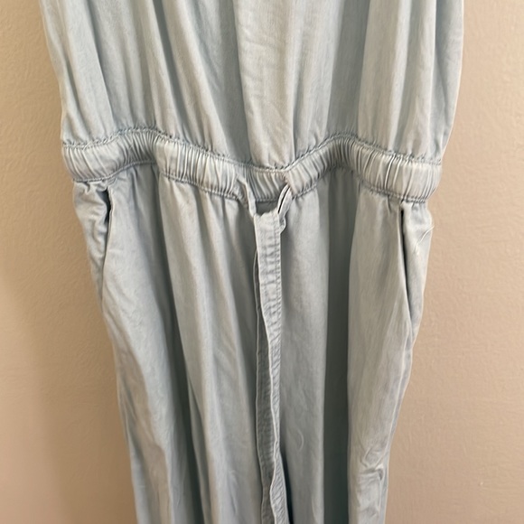 Loft chambray jumpsuit - Picture 2 of 4